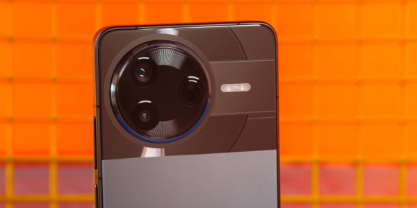 Огляд Poco F7 Pro