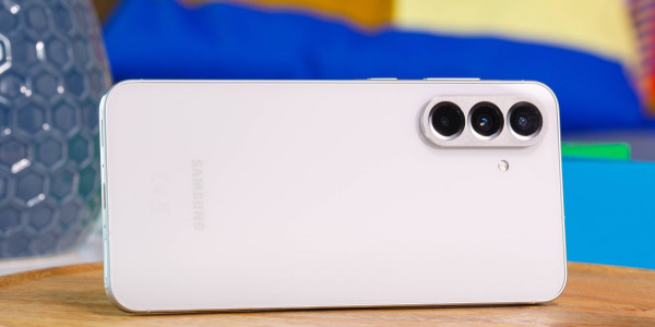 Огляд Samsung Galaxy A56