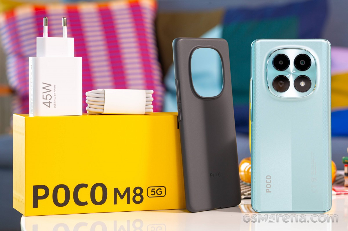 Poco M8 на огляді